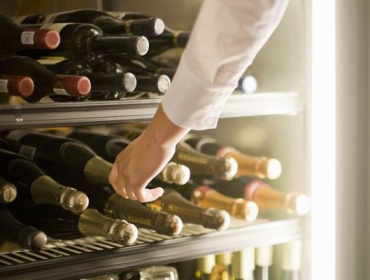 Bảo quản rượu vang trước khi thưởng thức có quan trọng không?